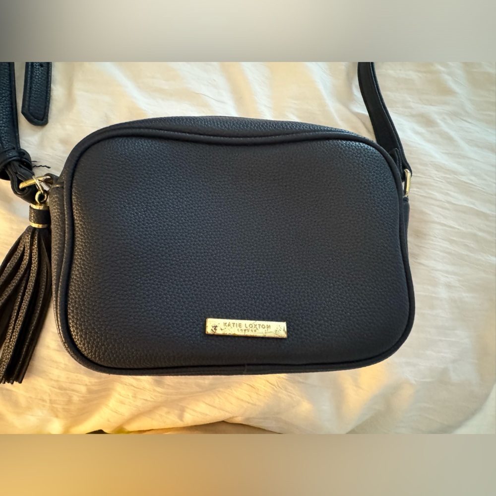 ✨💙✨ Katie Loxton London Crossbody with Fringe Bag